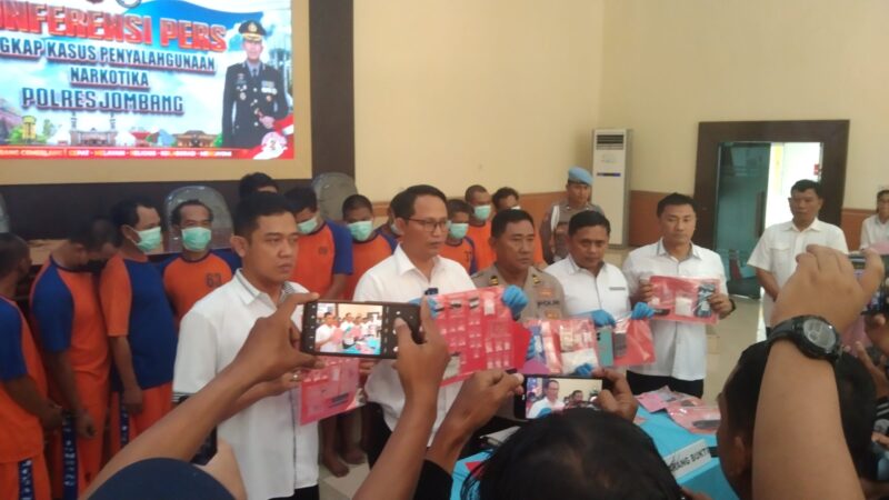 filter: 0; fileterIntensity: 0.0; filterMask: 0; module: j; 
hw-remosaic: 0; 
touch: (-1.0, -1.0); 
modeInfo: ; 
sceneMode: Night; 
cct_value: 0; 
AI_Scene: (-1, -1); 
aec_lux: 280.9803; 
hist255: 0.0; 
hist252~255: 0.0; 
hist0~15: 0.0;